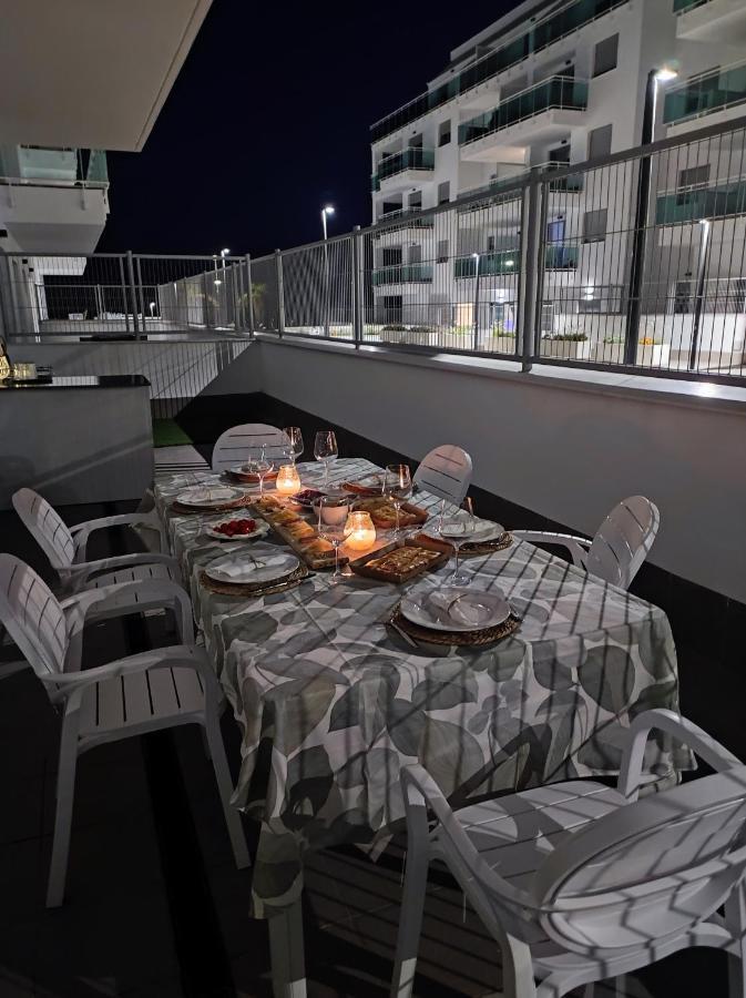 Espectacular Apartamento En Primera Linea De Playa Torrox Exterior photo